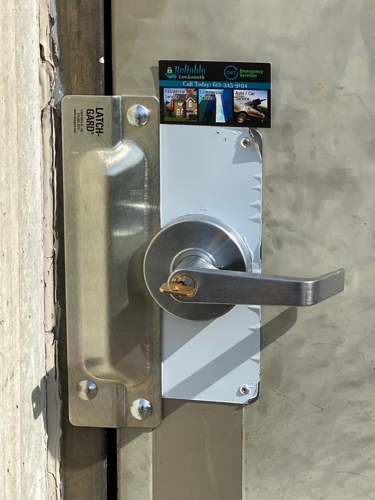 Commercial locksmith services Reliable locksmith Minneapolis St paul MN (135)